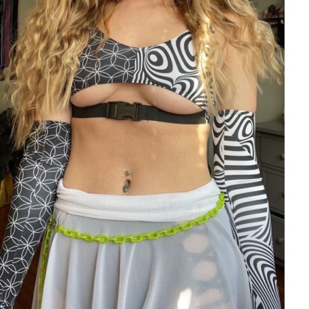 COPY - FRW Duality Buckle Top & Sleeves (top only)